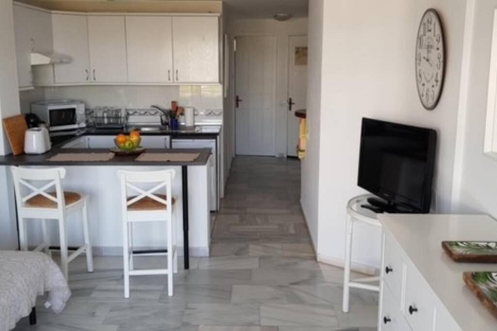 Tropical Apartment - La Caleta Адехе Екстериор снимка