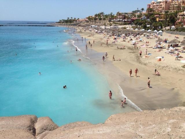 Tropical Apartment - La Caleta Адехе Екстериор снимка